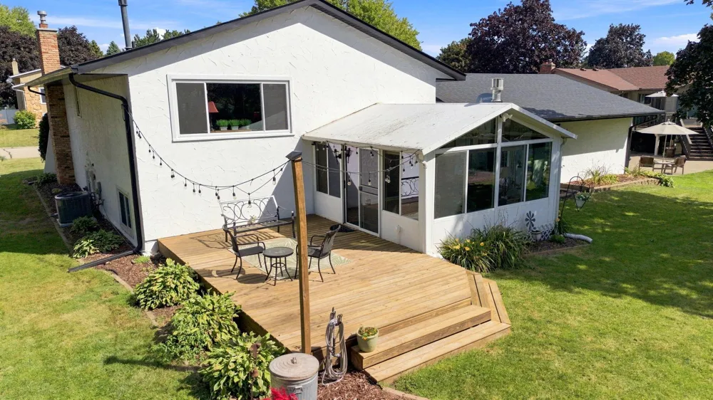 7565 Paul Road Woodbury, MN 55125