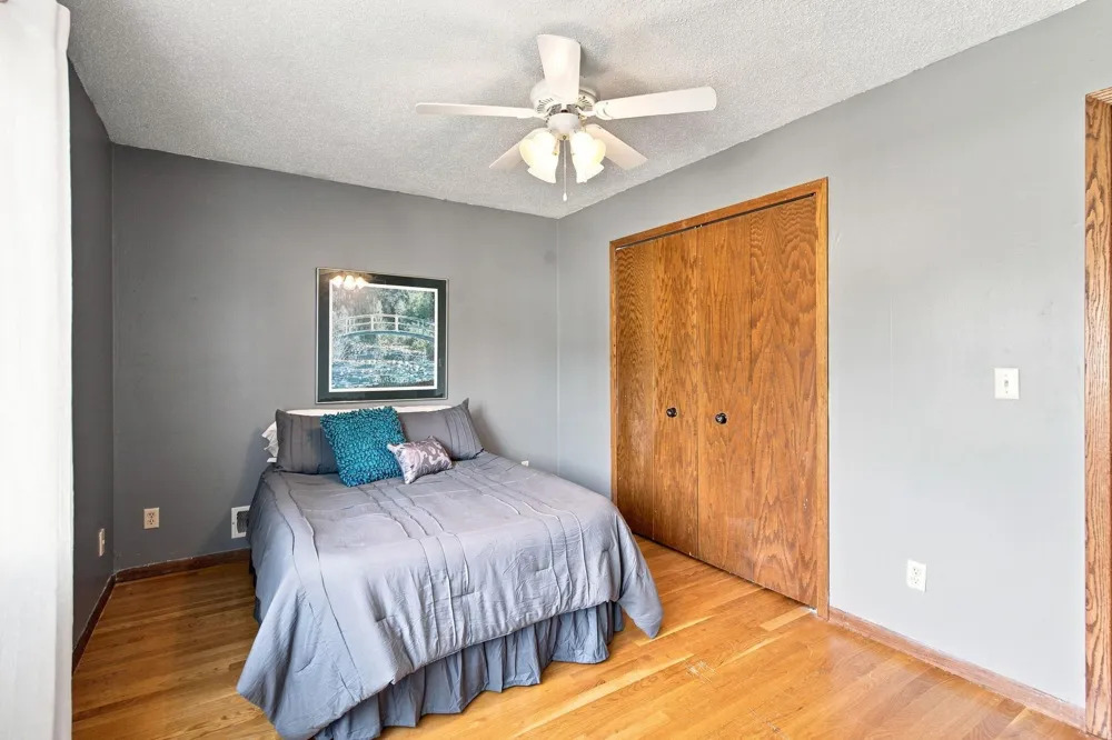 7565 Paul Road Woodbury, MN 55125