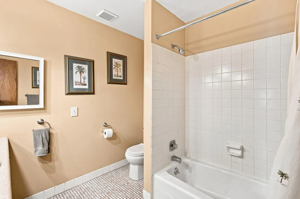 7565 Paul Road Woodbury, MN 55125