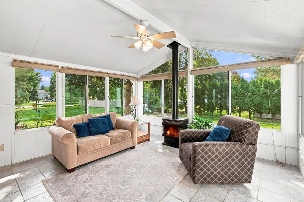 7565 Paul Road Woodbury, MN 55125