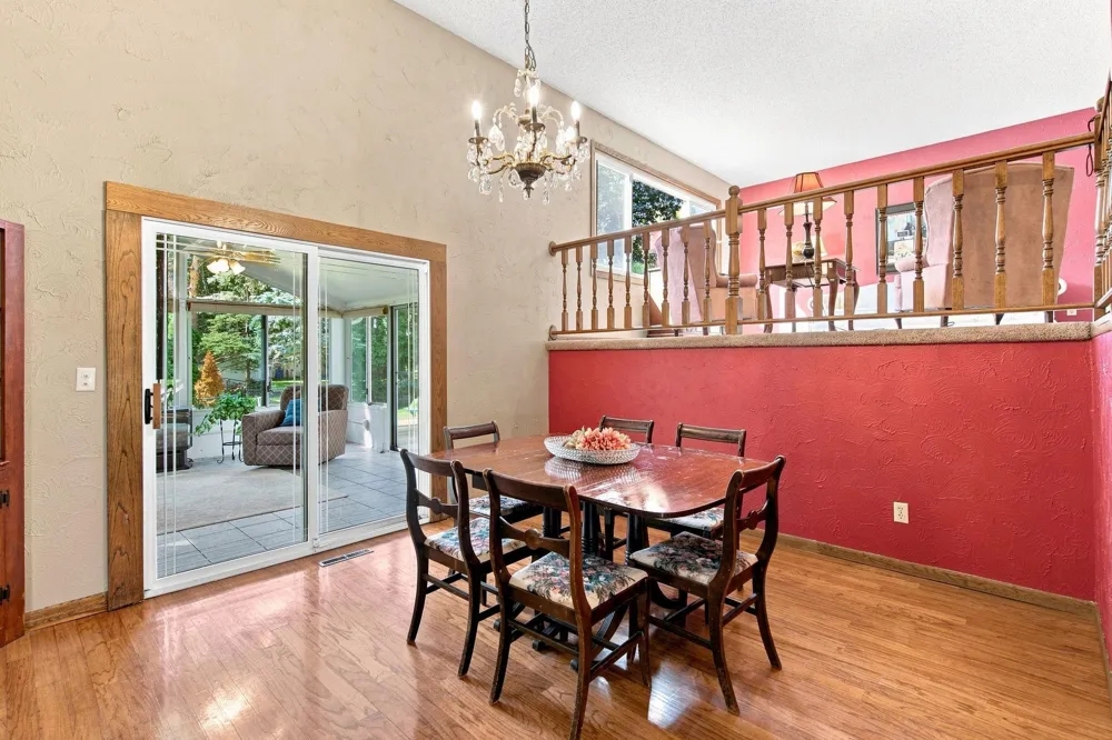 7565 Paul Road Woodbury, MN 55125