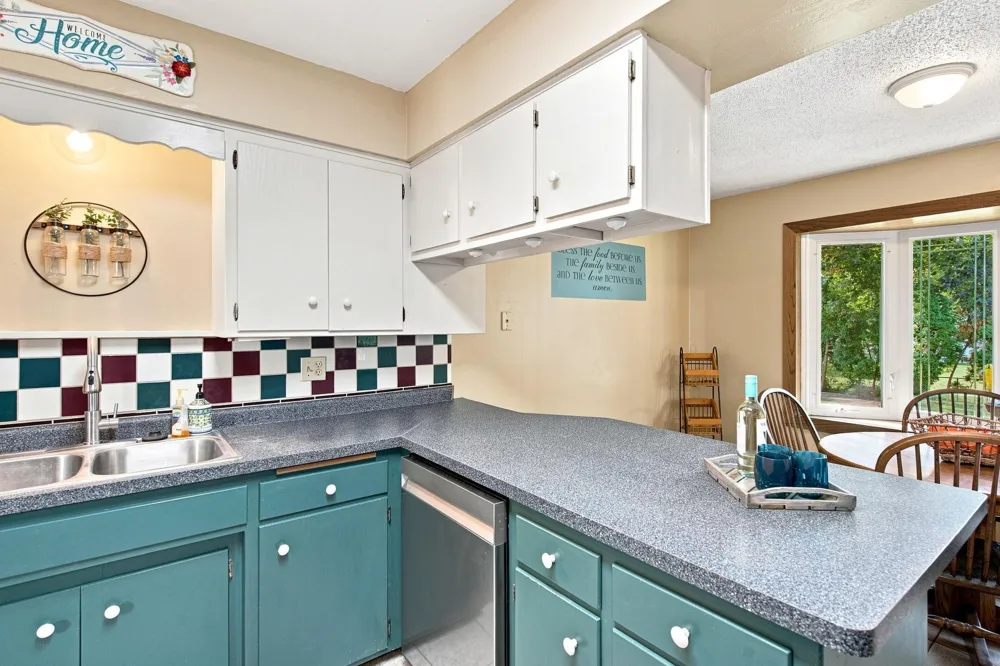7565 Paul Road Woodbury, MN 55125