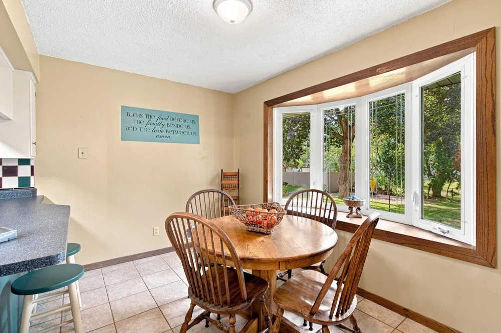 7565 Paul Road Woodbury, MN 55125