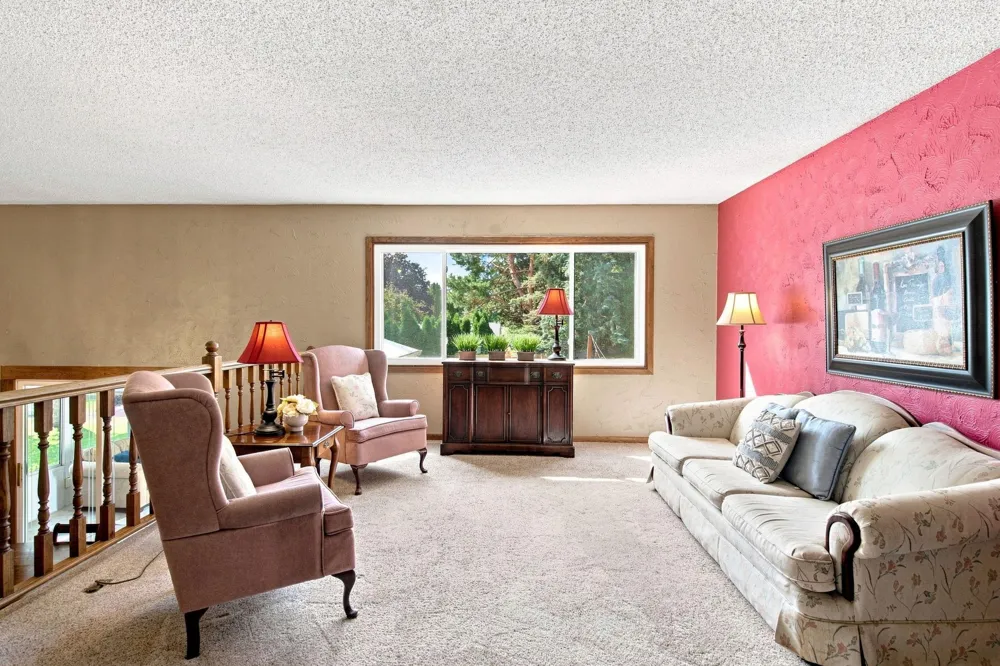 7565 Paul Road Woodbury, MN 55125