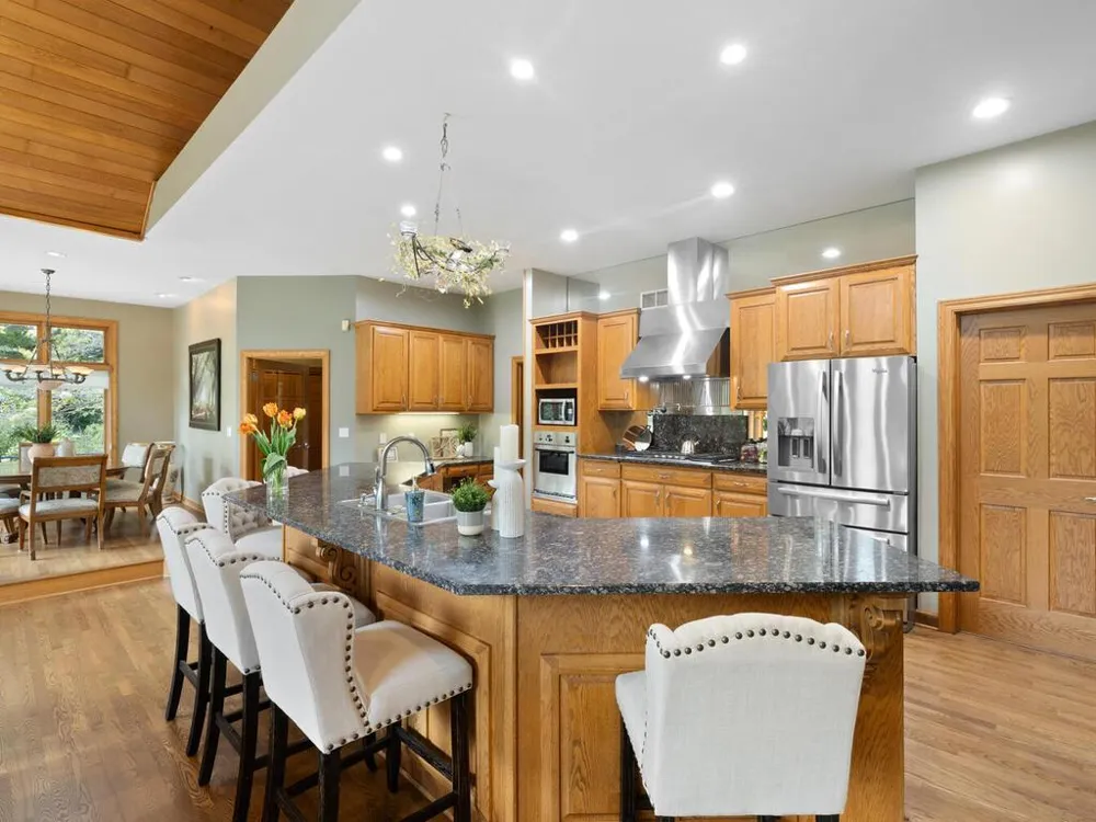 20025 Jeffrey Avenue Forest Lake, MN 55025