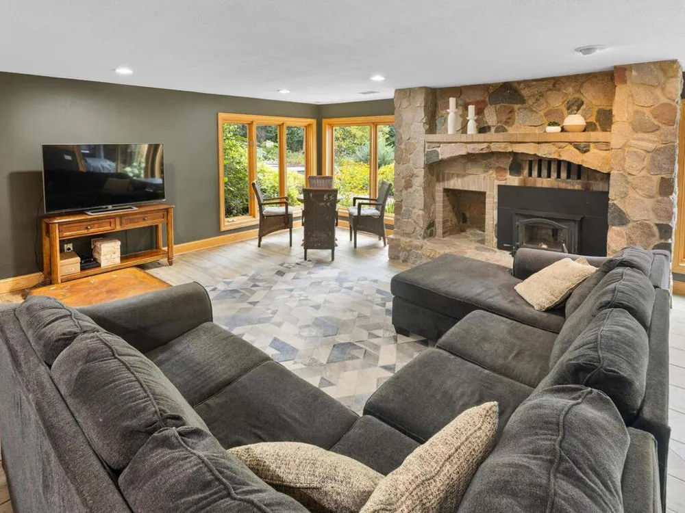 20025 Jeffrey Avenue Forest Lake, MN 55025