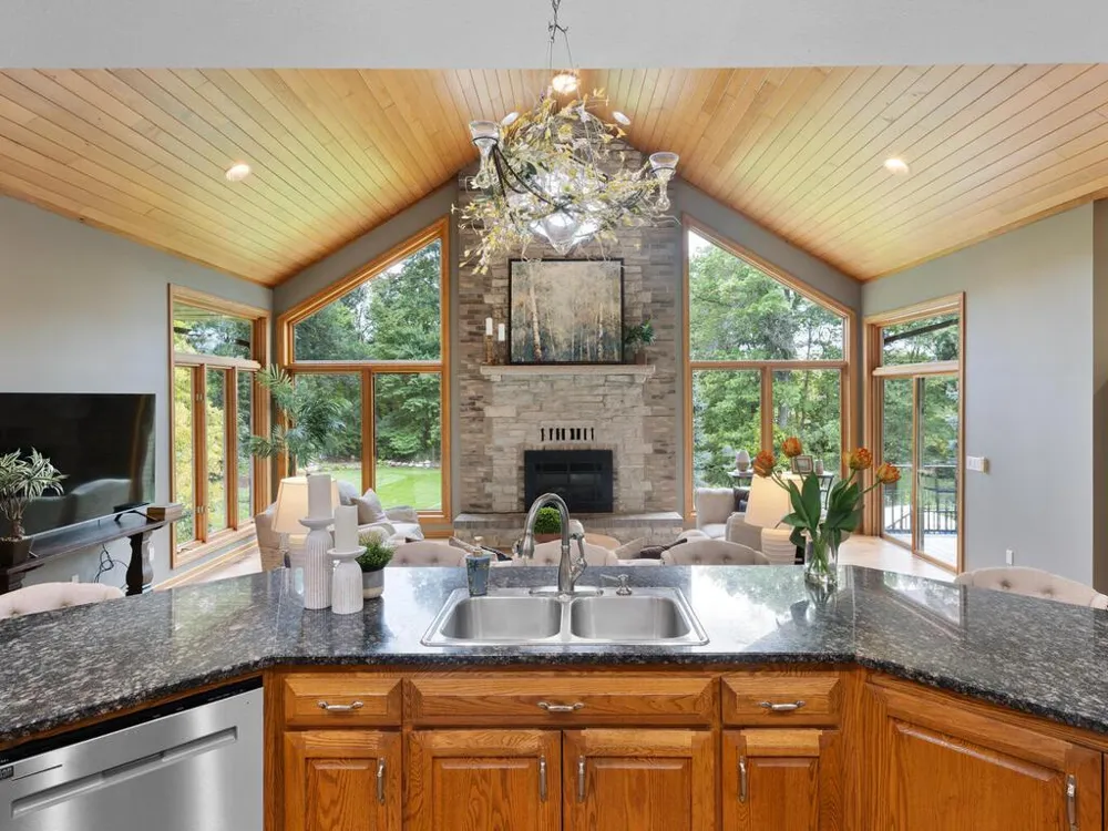 20025 Jeffrey Avenue Forest Lake, MN 55025