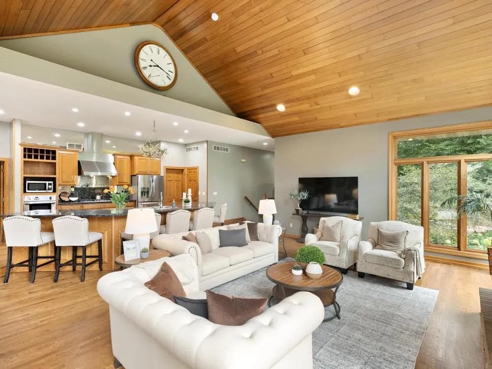 20025 Jeffrey Avenue Forest Lake, MN 55025