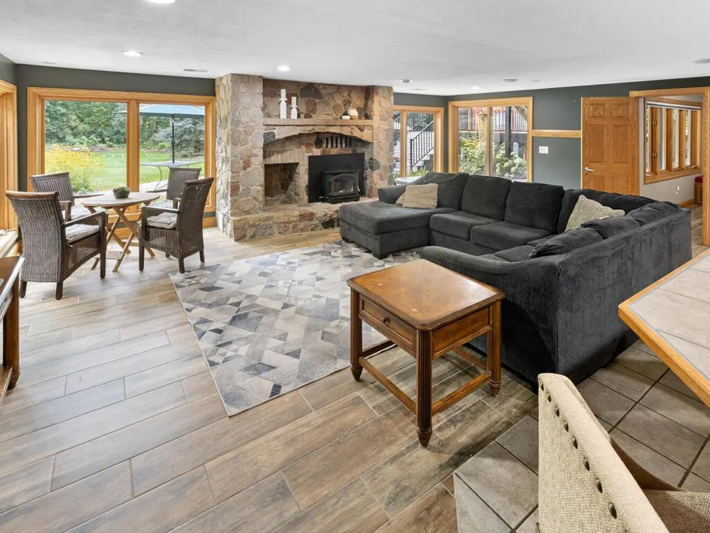 20025 Jeffrey Avenue Forest Lake, MN 55025