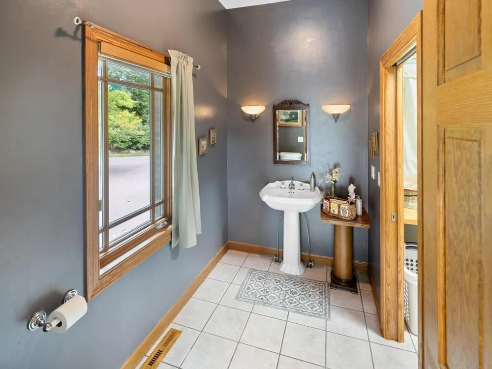 20025 Jeffrey Avenue Forest Lake, MN 55025
