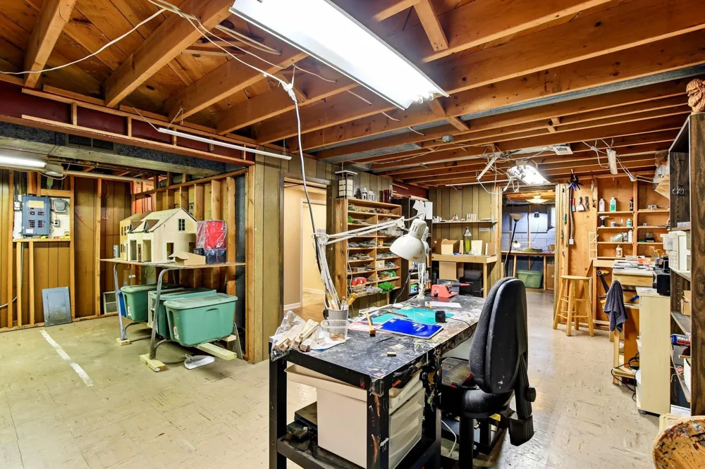 2801 Galtier Street Roseville, MN 55113