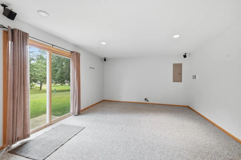 21386 Goldenrod Circle Rogers, MN 55374