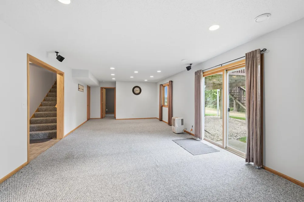 21386 Goldenrod Circle Rogers, MN 55374