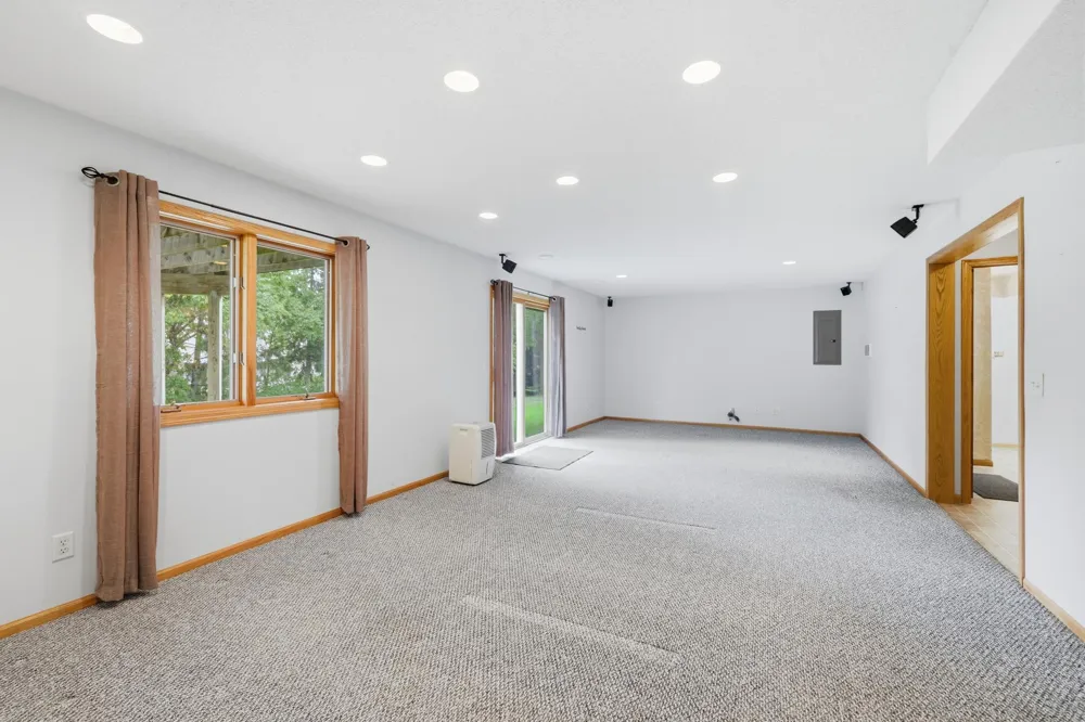 21386 Goldenrod Circle Rogers, MN 55374
