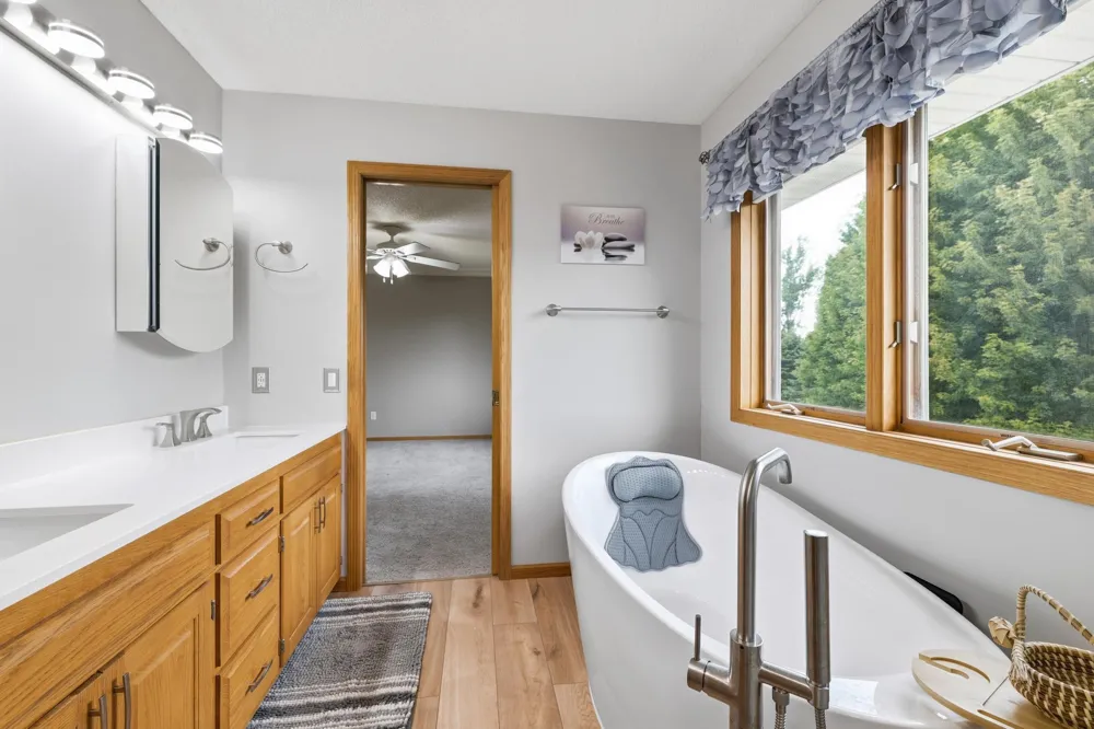 21386 Goldenrod Circle Rogers, MN 55374