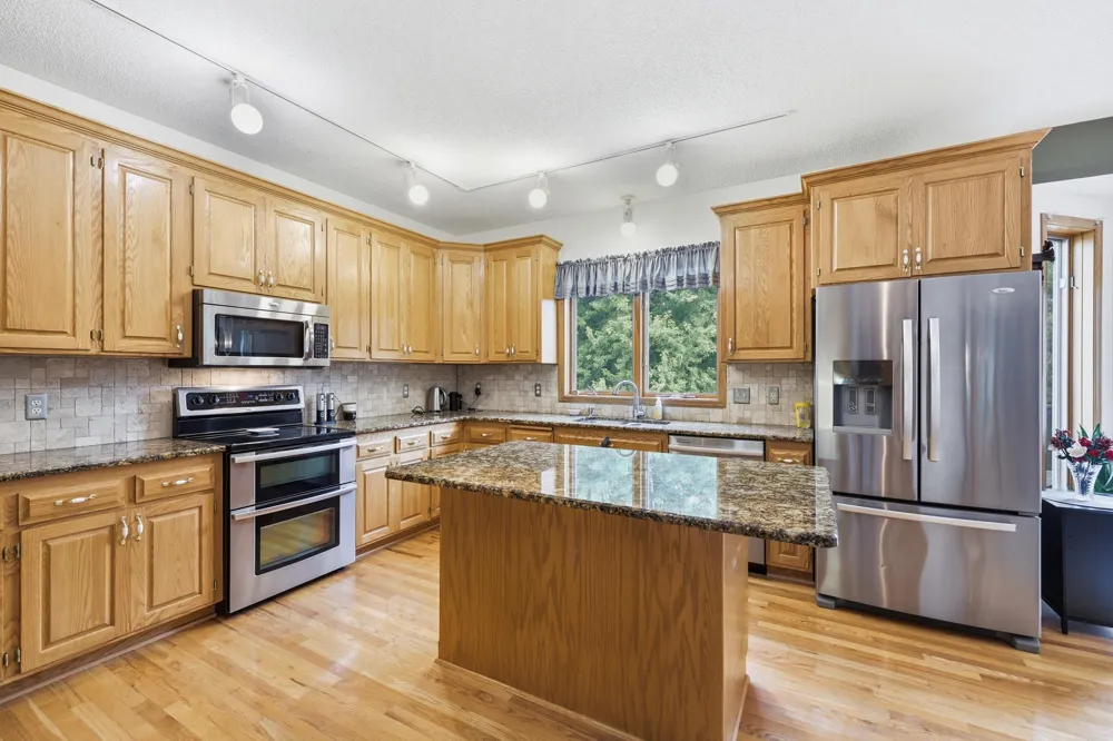 21386 Goldenrod Circle Rogers, MN 55374