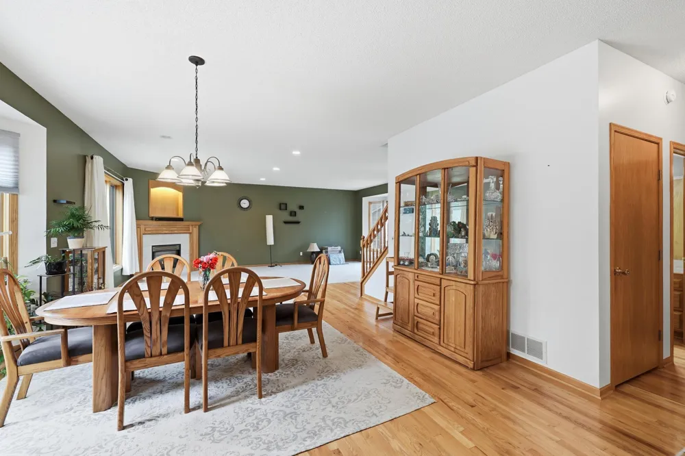 21386 Goldenrod Circle Rogers, MN 55374