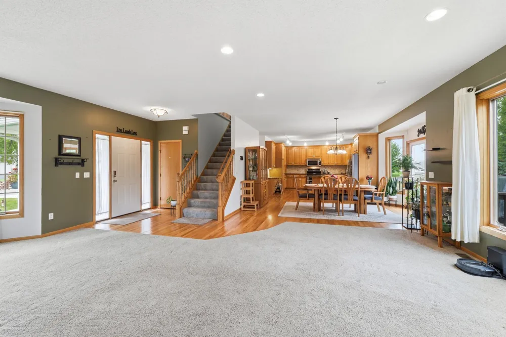 21386 Goldenrod Circle Rogers, MN 55374
