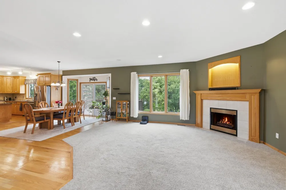 21386 Goldenrod Circle Rogers, MN 55374