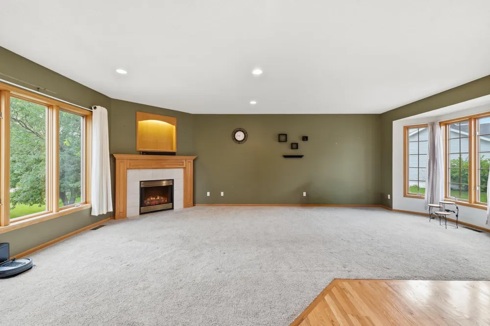 21386 Goldenrod Circle Rogers, MN 55374
