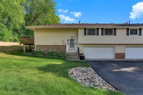 1213 Timbershore Lane