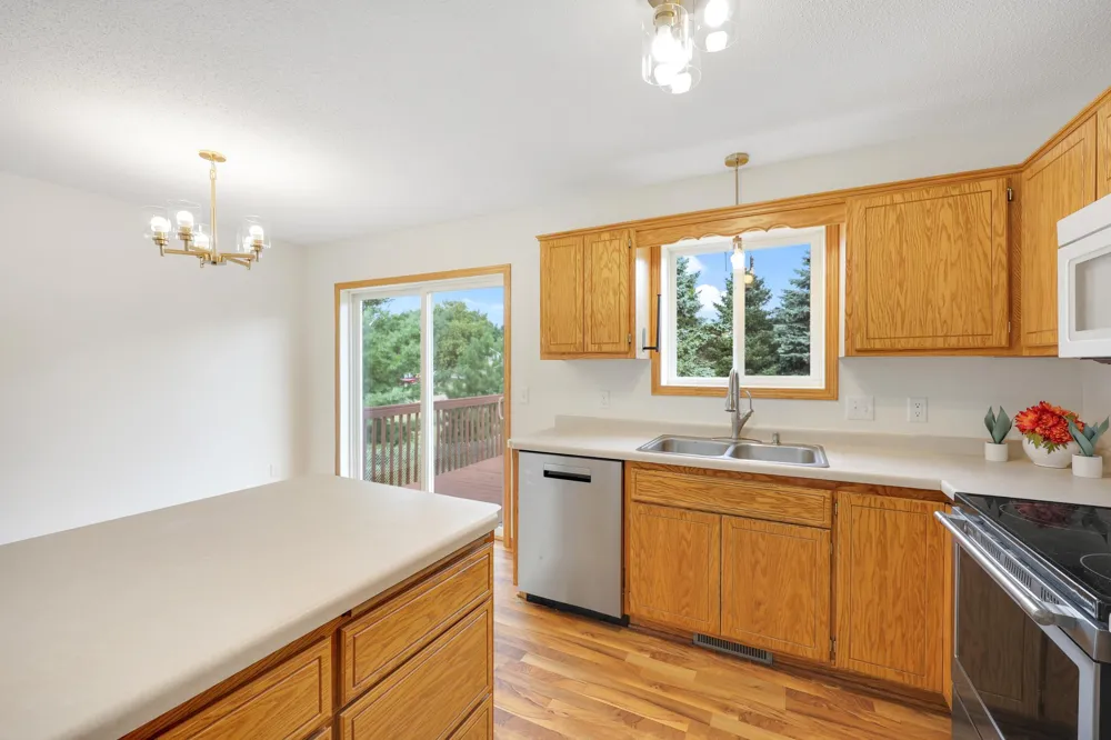 800 Portage Avenue Mora, MN 55051