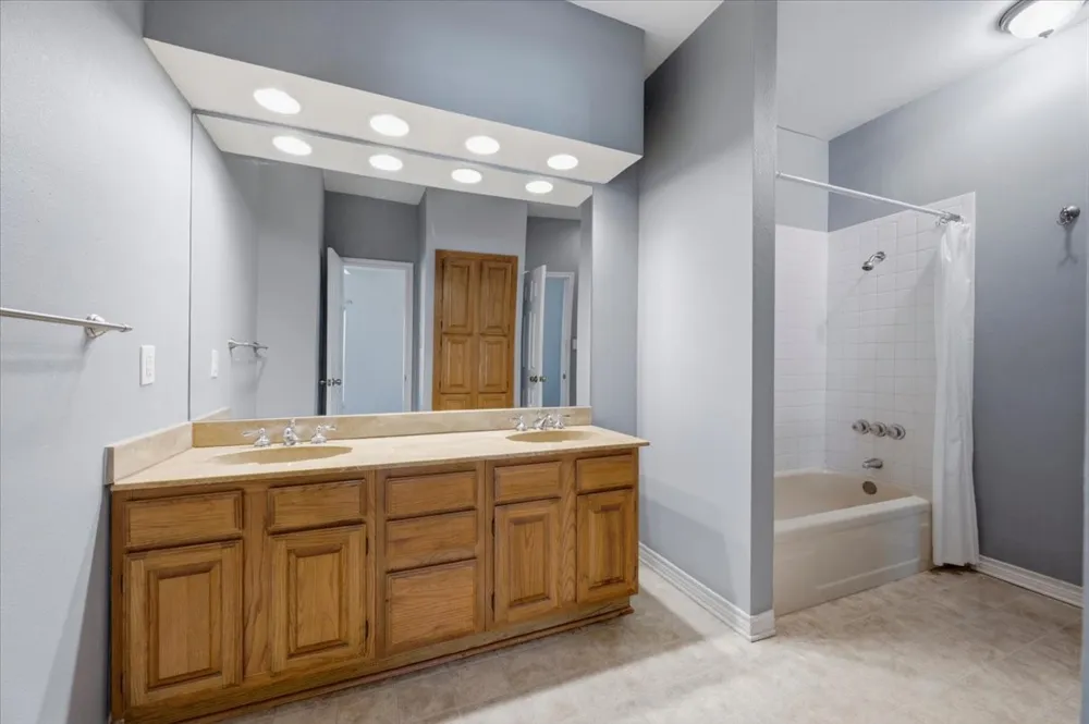 1300 Cantor Drive #130 Arlington, TX 76011
