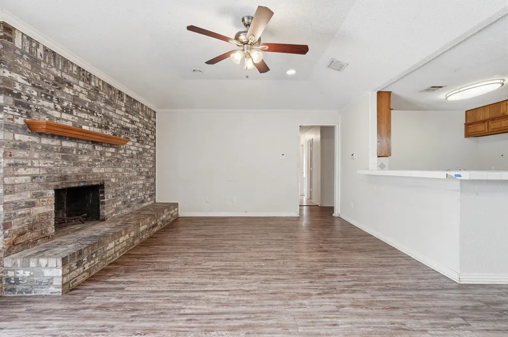 6017 Sundown Drive Watauga, TX 76148