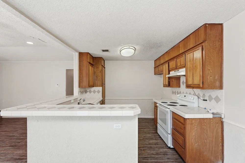 6017 Sundown Drive Watauga, TX 76148
