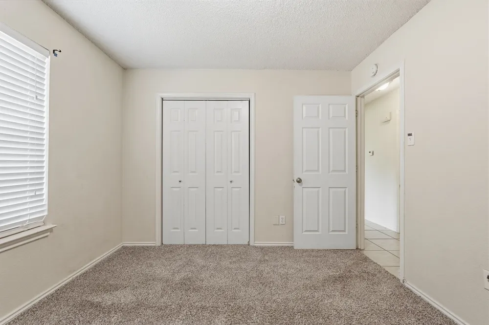 6017 Sundown Drive Watauga, TX 76148