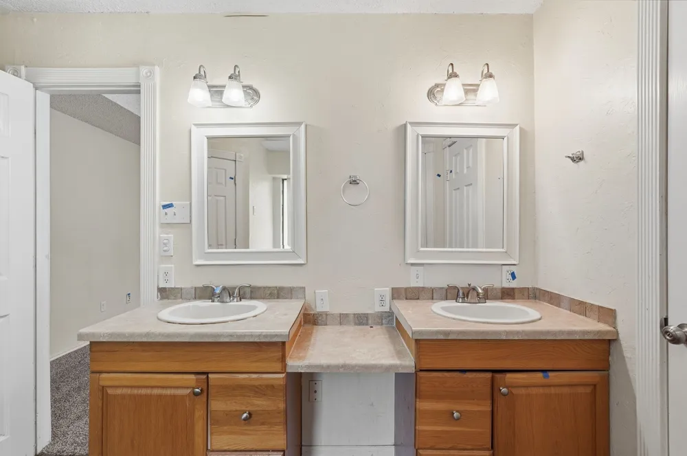 6017 Sundown Drive Watauga, TX 76148