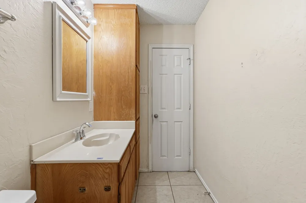 6017 Sundown Drive Watauga, TX 76148