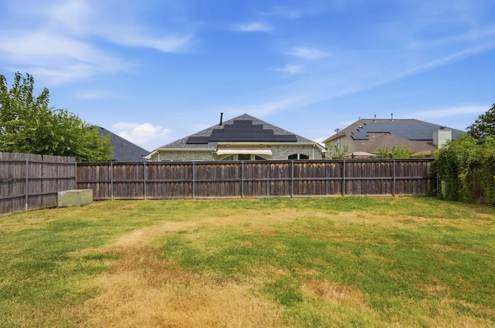 6017 Sundown Drive Watauga, TX 76148