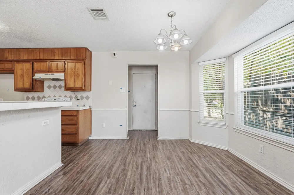 6017 Sundown Drive Watauga, TX 76148