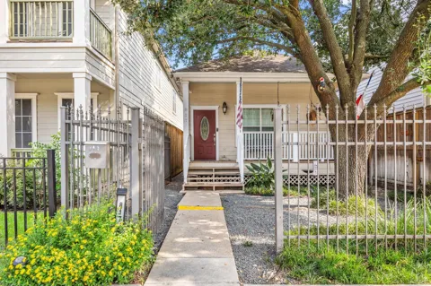 817 W 26th Street