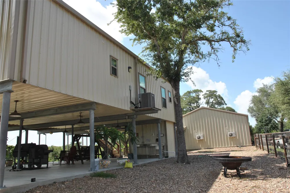 17377 Highway 87 Victoria, TX 77976