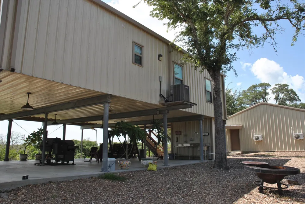 17377 Highway 87 Victoria, TX 77976