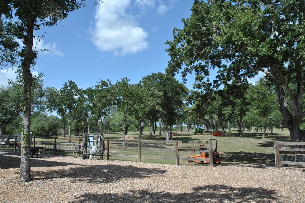 17377 Highway 87 Victoria, TX 77976