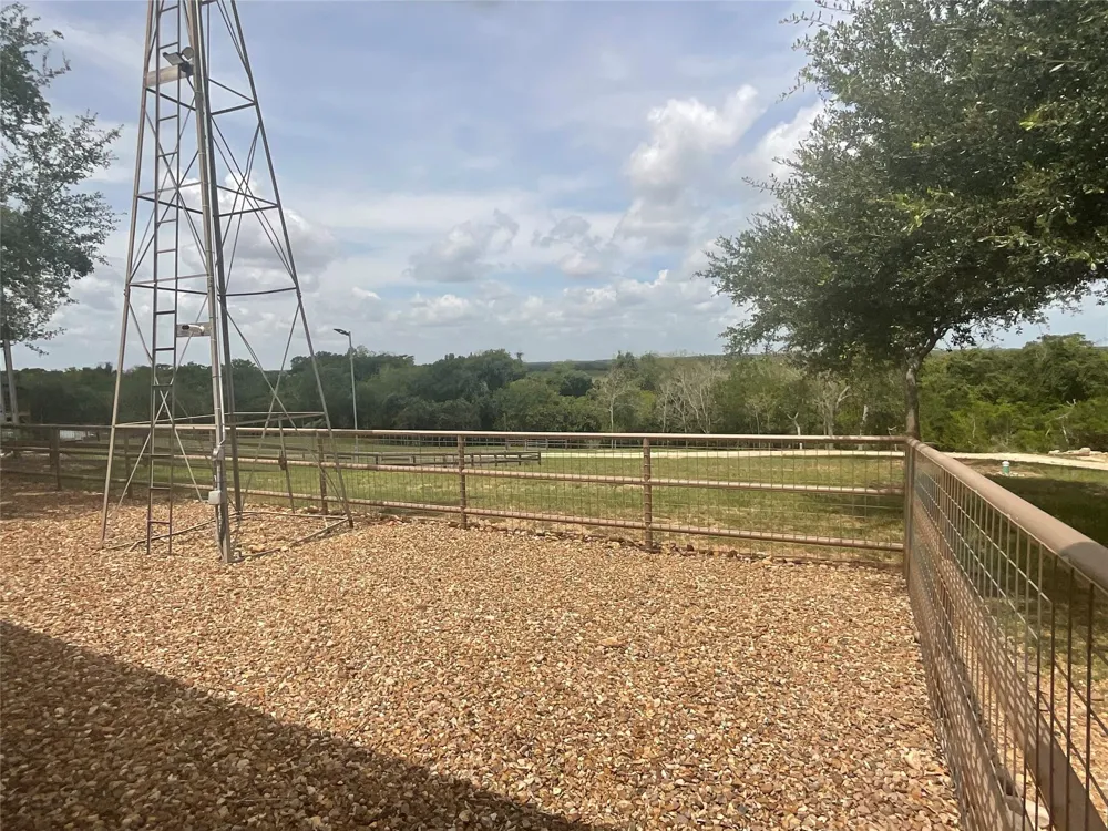 17377 Highway 87 Victoria, TX 77976