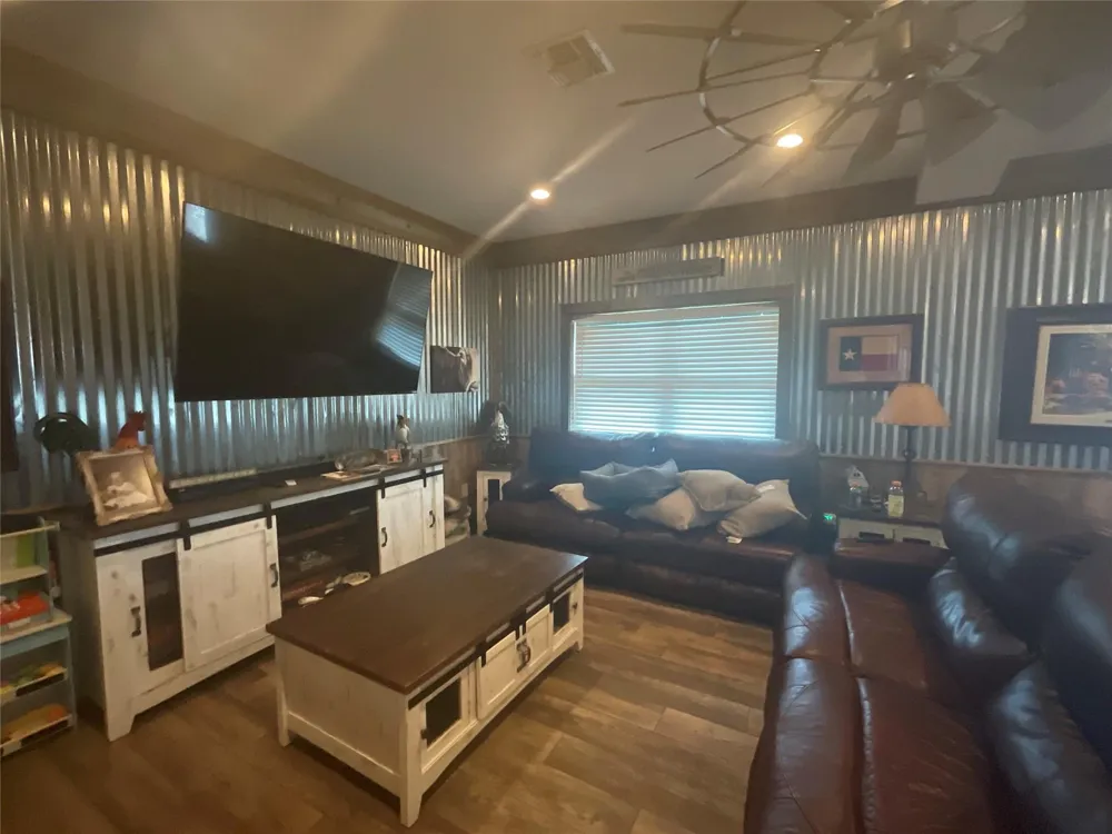 17377 Highway 87 Victoria, TX 77976