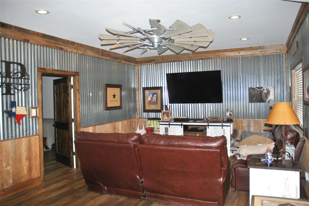 17377 Highway 87 Victoria, TX 77976