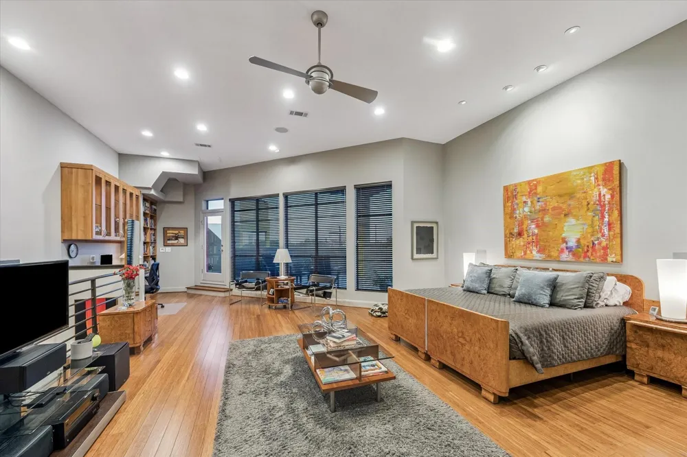 2608 Montrose Boulevard Houston, TX 77006