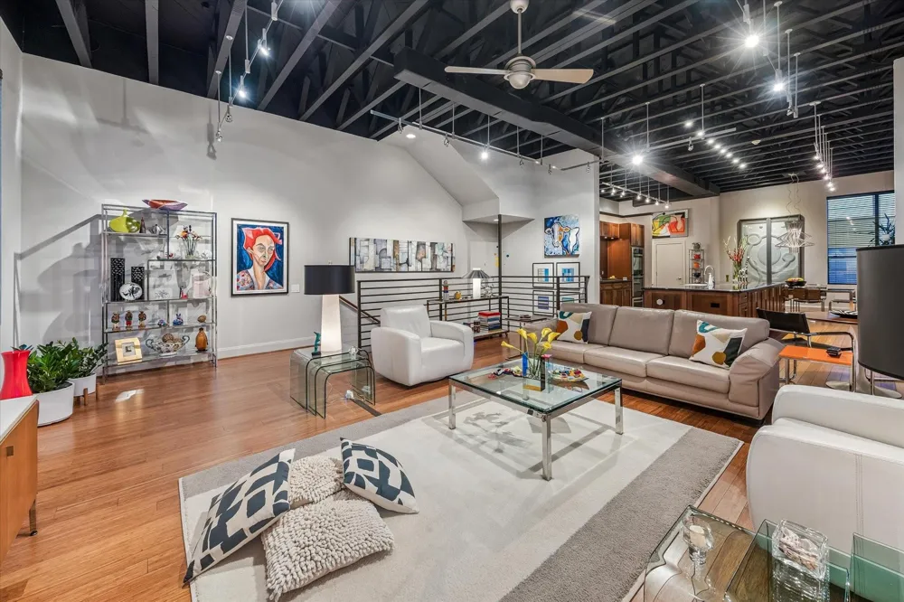 2608 Montrose Boulevard Houston, TX 77006