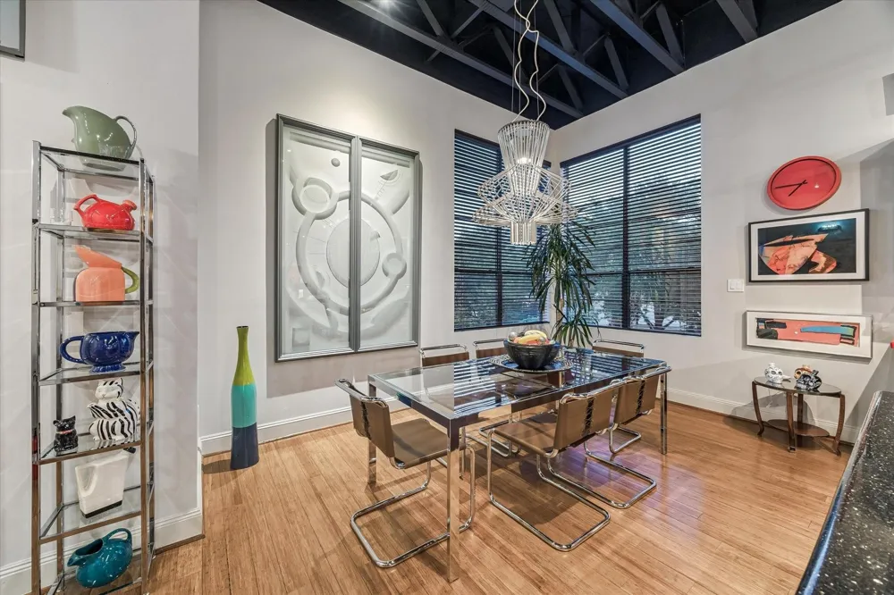 2608 Montrose Boulevard Houston, TX 77006