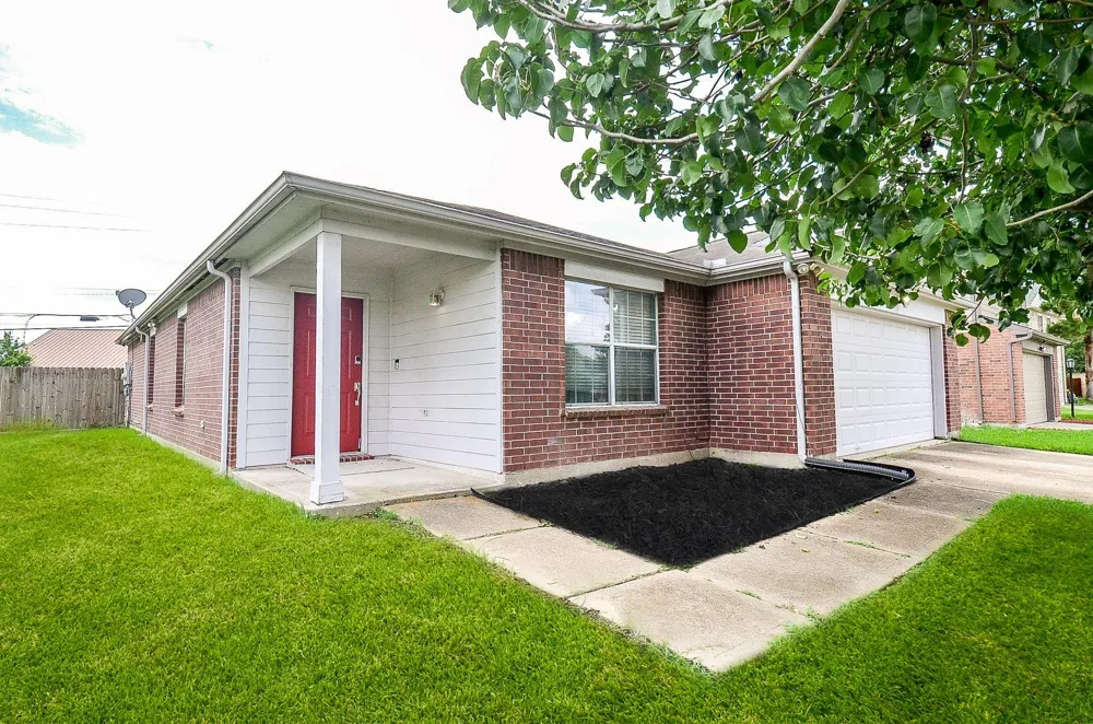 1910 Poco Drive Missouri City, TX 77489