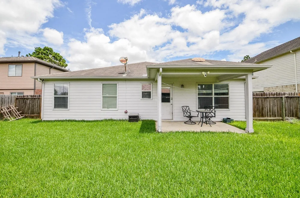1910 Poco Drive Missouri City, TX 77489