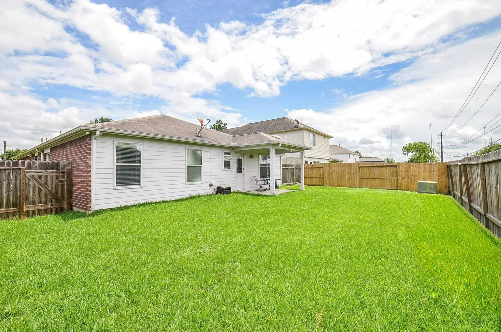 1910 Poco Drive Missouri City, TX 77489