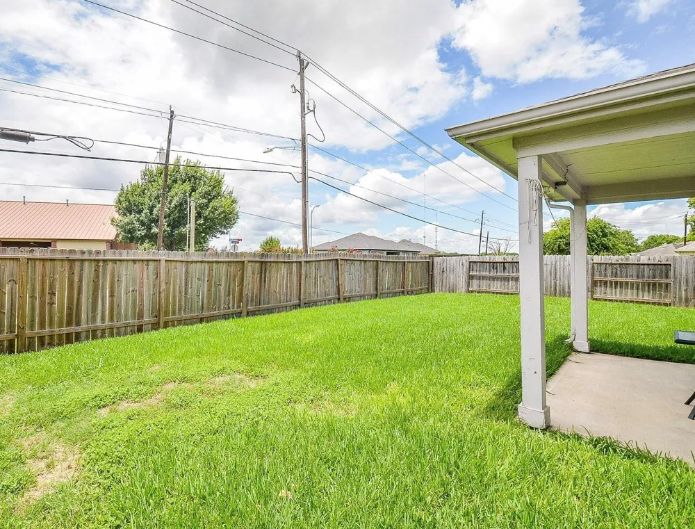 1910 Poco Drive Missouri City, TX 77489