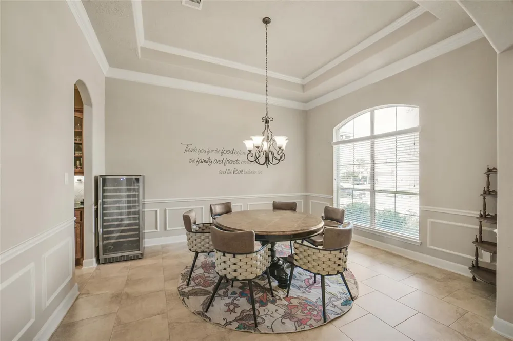 21214 Redcrest Manor Drive Richmond, TX 77406