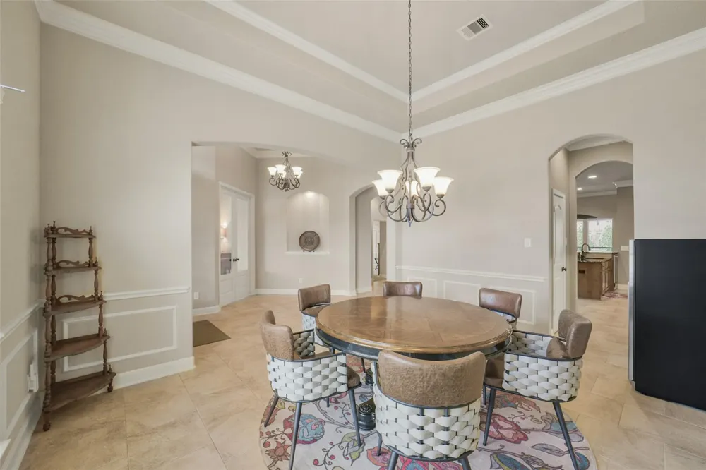 21214 Redcrest Manor Drive Richmond, TX 77406